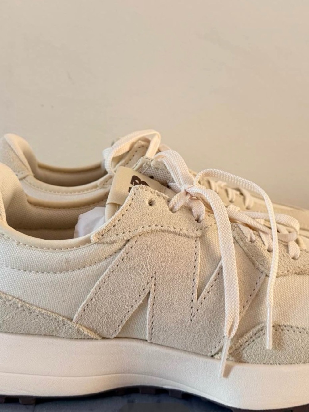 New Balance Women's Sneakers in Neutral Cream